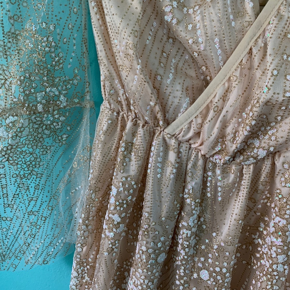 Glitter & Gold Lace Romper - Picture 4 of 7